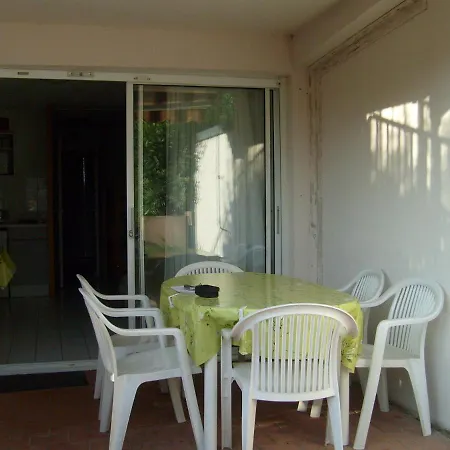 Joli T2 Rdc, Bord De , Piscine , Aresquiers 34 * Frontignan